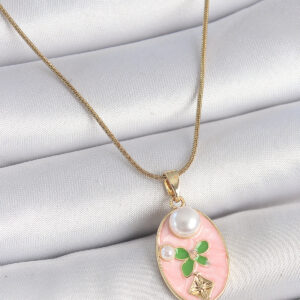 316L Çelik Gold Renk Zincir Pembe Mineli Oval İncili Çiçek İşlemeli Portre Model Kadın Kolye